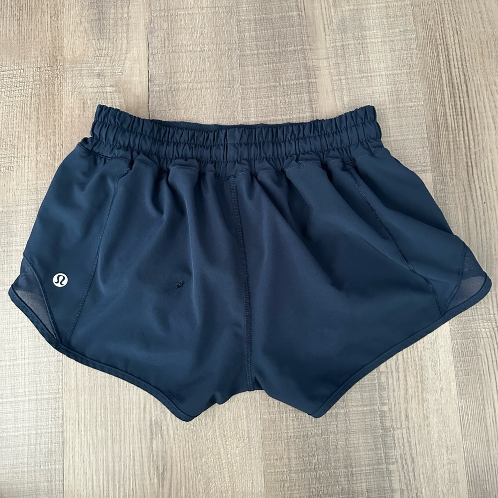 Hotty Hot Low-Rise Lined Short 2.5- True Navy- Size 4